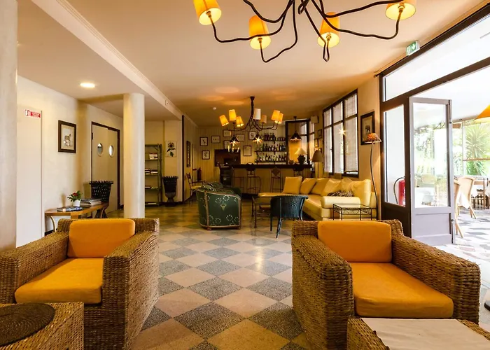 Cap Negre 3* לה לבאנדו