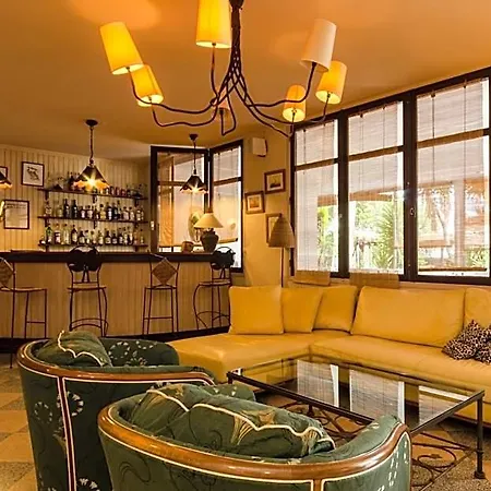 Hotel Cap Negre 3*