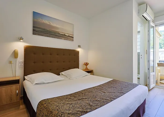 Cap Negre Szálloda 3*