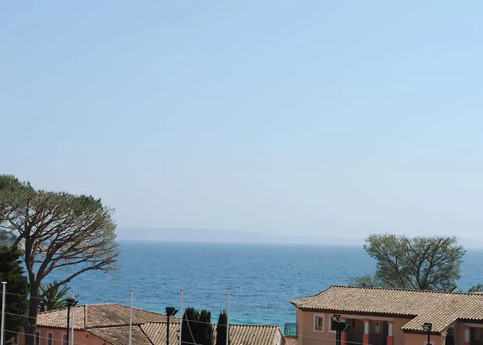 فندق Cap Negre 3*